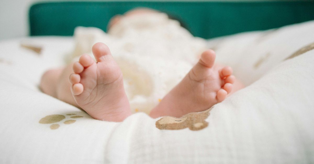 How to Correct a Pigeon-Toed Stance in Infants Before They Start Walking