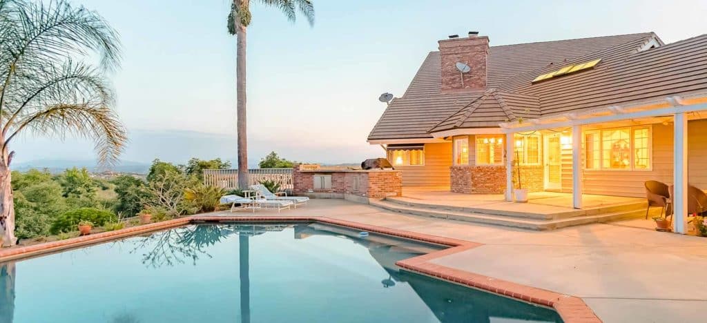 Realtors in Beverly Glen